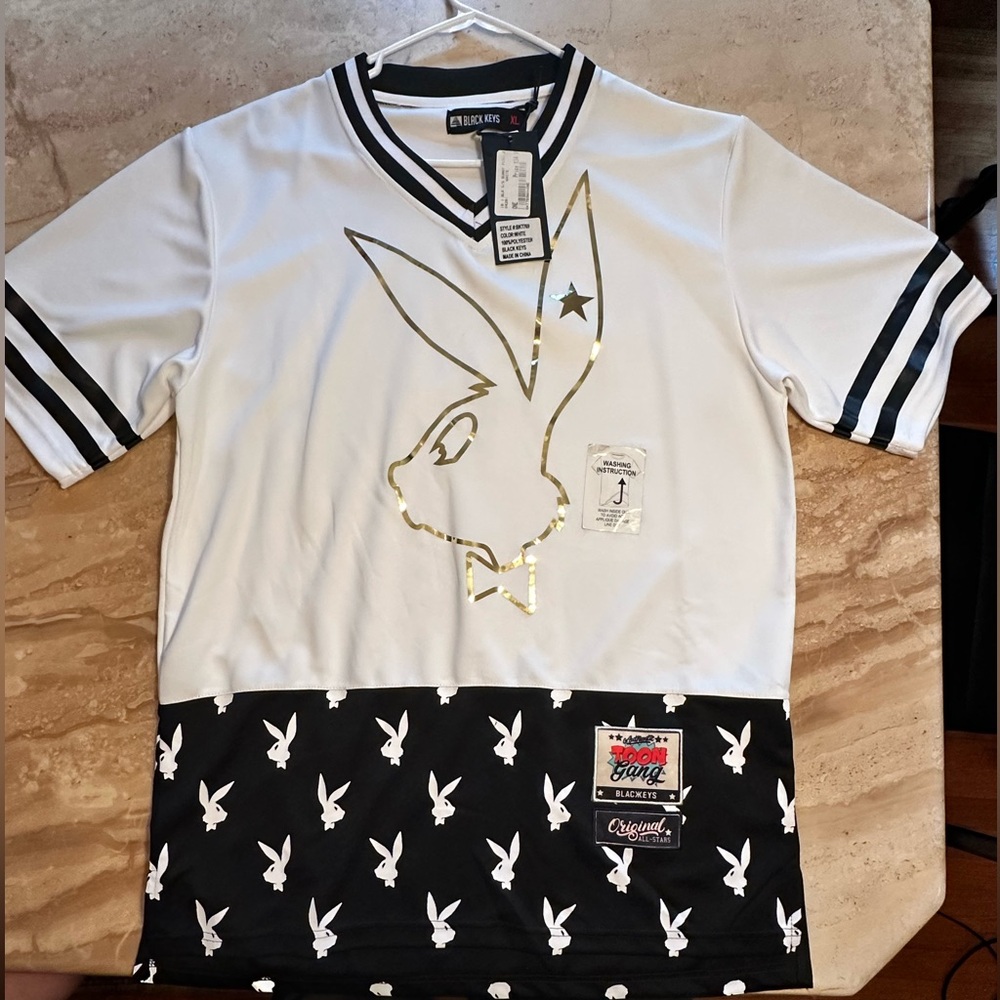 Men’s XL Bunny jersey New with Tags